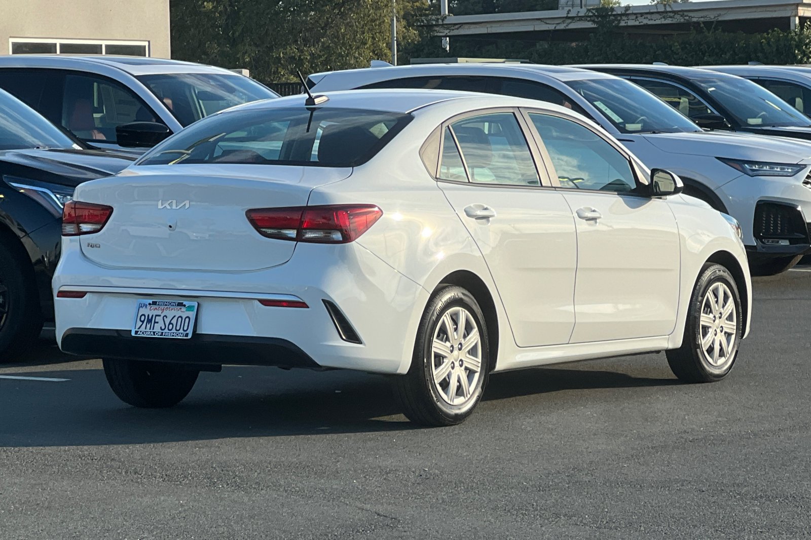 Used 2022 Kia Rio S FWD image 4