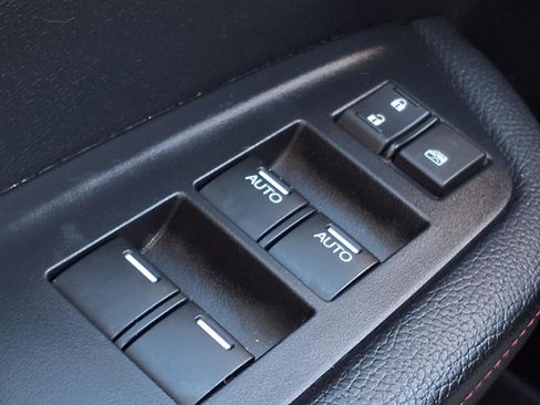 Certified 2021 Honda Ridgeline Black Edition image 35