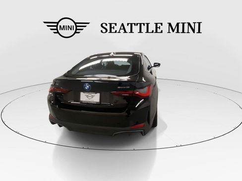 Used 2024 BMW i4 eDrive35 w/ Convenience Package RWD image 10
