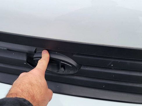 Used 2011 Ford Transit Connect XLT image 16