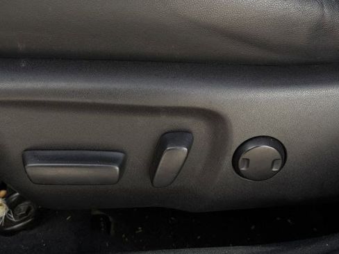 Used 2015 Toyota Camry SE image 18