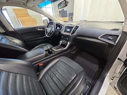 Used 2017 Ford Edge SEL w/ Equipment Group 201A AWD/4WD image 37
