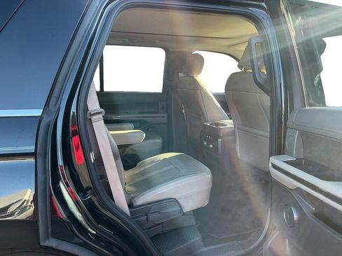 Used 2019 Ford Expedition Limited w/ Equipment Group 301A image 23