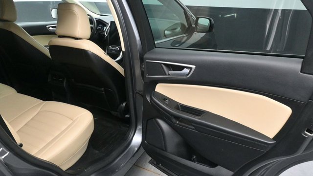 Used 2022 Ford Edge SEL AWD/4WD image 10