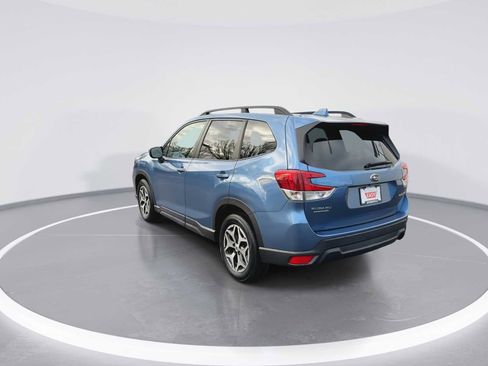 Used 2020 Subaru Forester Premium image 6