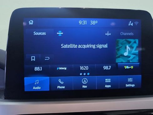 Used 2022 Ford Escape SE w/ SE Sport Appearance Package image 12