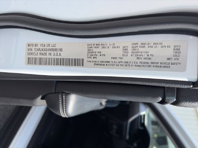 Used 2022 Jeep Grand Cherokee L Laredo w/ Luxury Tech Group I AWD/4WD image 31