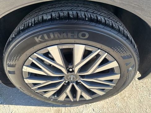 Used 2024 Nissan Altima 2.5 SV image 9