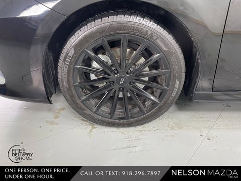 Used 2023 Toyota Camry XLE image 11