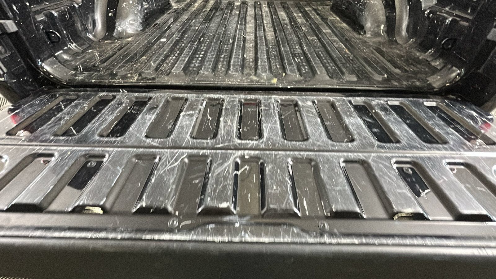 Used 2023 RAM 1500 Laramie AWD/4WD image 32