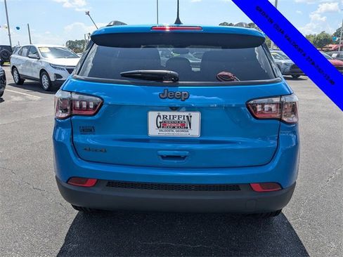 New 2025 Jeep Compass Latitude w/ Sun & Sound Group image 5