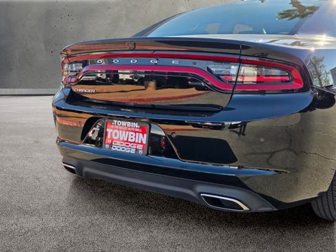 Used 2023 Dodge Charger SXT w/ Cold Weather Package RWD image 5