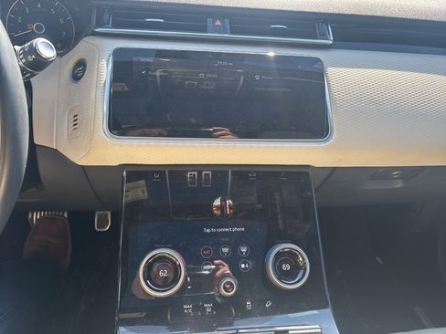 Used 2020 Land Rover Range Rover Velar R-Dynamic S image 10