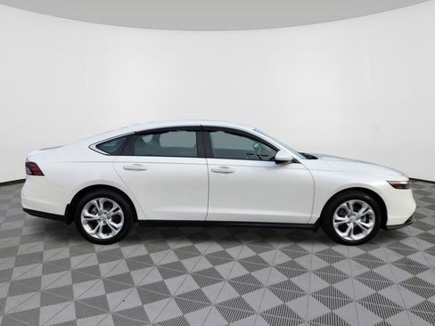 Certified 2025 Honda Accord LX image 6