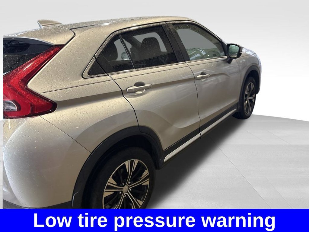 Used 2018 Mitsubishi Eclipse Cross SEL AWD/4WD image 7