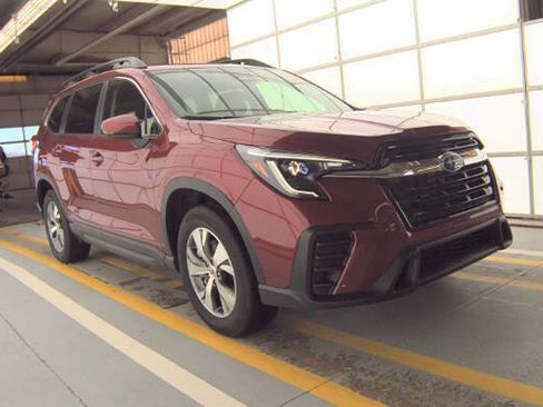Used 2024 Subaru Ascent Premium w/ Convenience Package AWD/4WD image 2