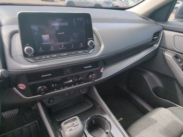 Used 2026 Nissan Rogue SV FWD image 16
