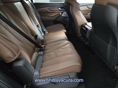 Used 2026 Acura MDX SH-AWD w/ Advance Package image 19