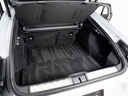 Certified 2025 Porsche Panamera 4 image 27