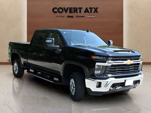 Used 2025 Chevrolet Silverado 2500 LT w/ Convenience Package AWD/4WD image 7
