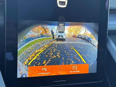 Used 2022 Polestar Polestar 2 w/ Plus Package image 24