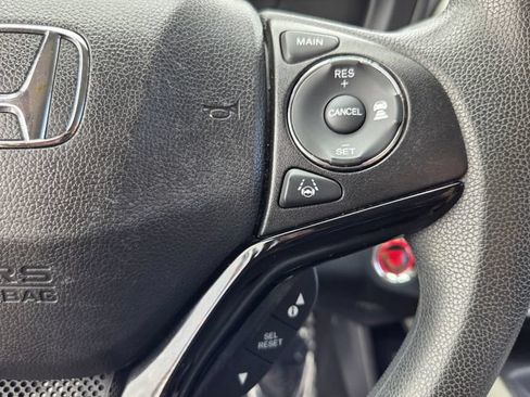 Used 2019 Honda HR-V EX image 30