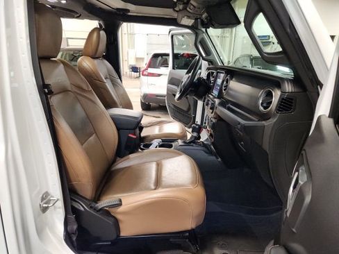 Used 2022 Jeep Gladiator Rubicon w/ LED Lighting Group image 34