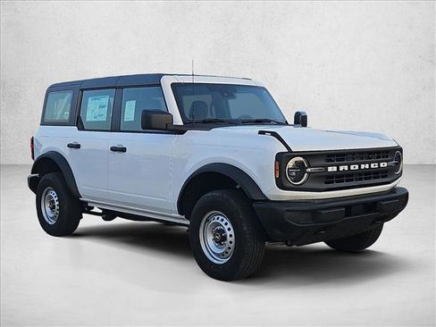 New 2025 Ford Bronco 4-Door image 7