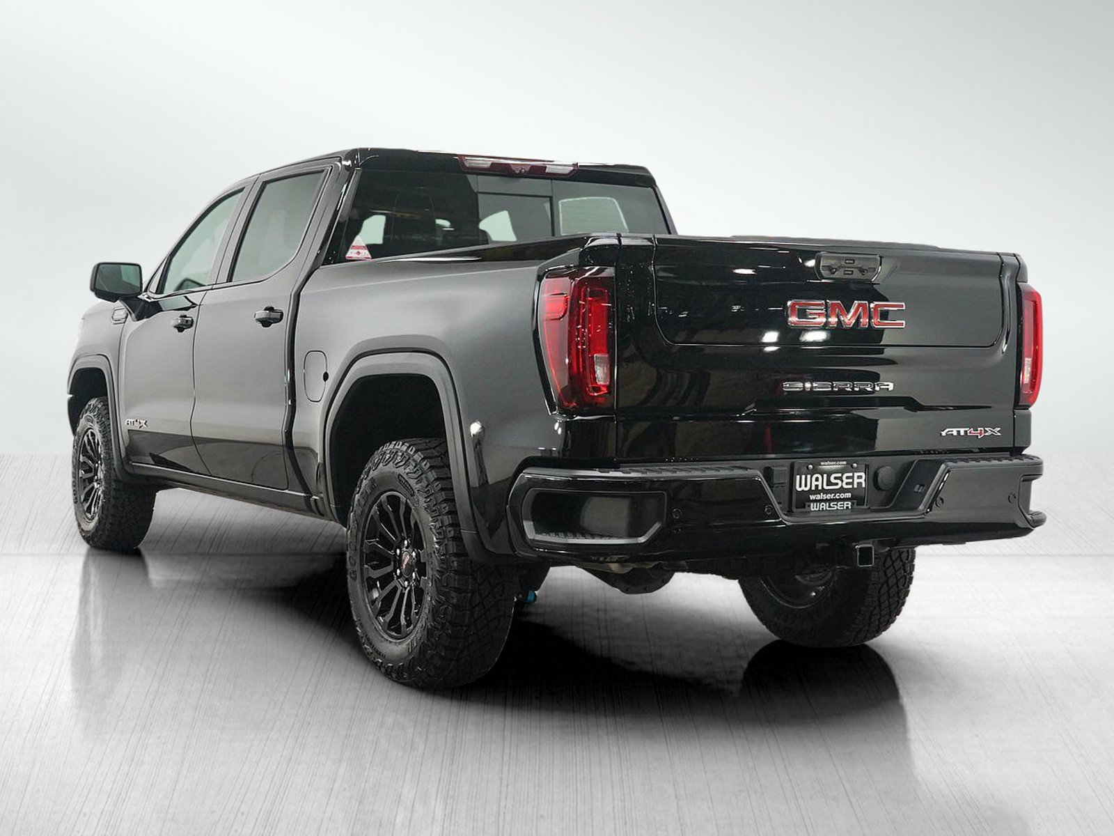 Used 2023 GMC Sierra 1500 AT4X AWD/4WD image 3