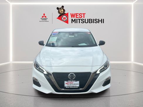 Used 2022 Nissan Altima 2.5 SR FWD image 8