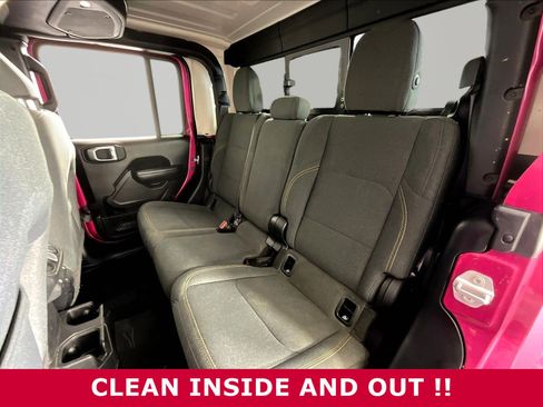 Used 2024 Jeep Gladiator Sport AWD/4WD image 23