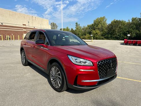 Used 2023 Lincoln Corsair Reserve w/ Equipment Group 201A image 10
