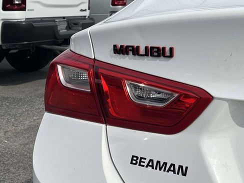 Used 2018 Chevrolet Malibu LT w/ Leather Package image 10