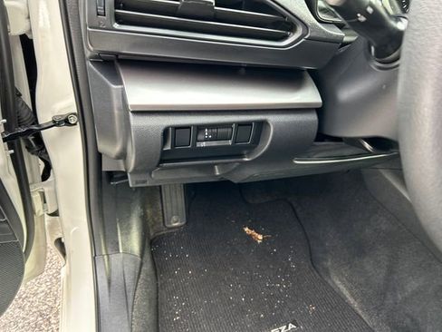 Certified 2025 Subaru Impreza 2.0i image 27