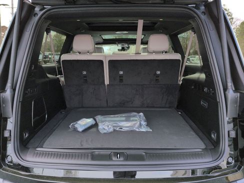 New 2026 Jeep Grand Wagoneer L 2WD image 19