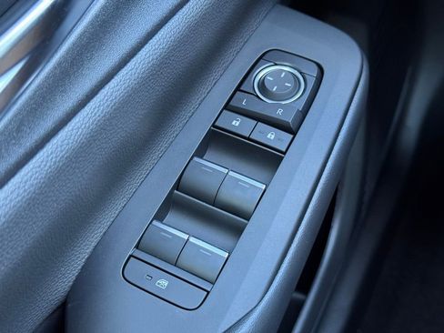 New 2026 Toyota Prius Plug-In Hybrid image 18