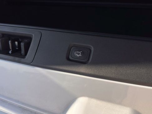New 2025 Ford Expedition Active RWD image 88
