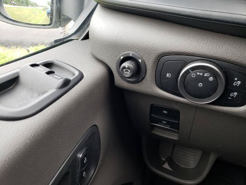 Used 2025 Ford Transit 250 Low Roof w/ Exterior Upgrade Package RWD image 21