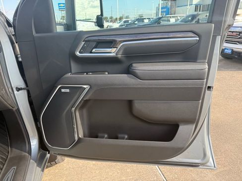 New 2025 Chevrolet Silverado 2500 LTZ w/ LTZ Convenience Package image 45