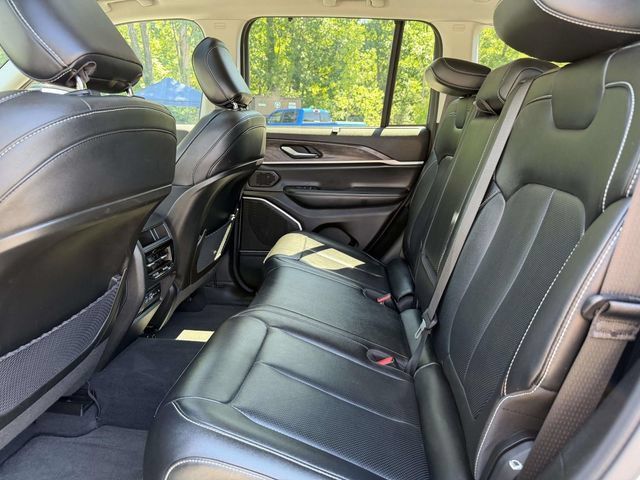 Used 2022 Jeep Grand Cherokee Limited 4xe w/ Luxury Tech Group II AWD/4WD image 15