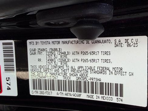 Used 2023 Toyota Tacoma TRD Sport w/ Technology Package image 34