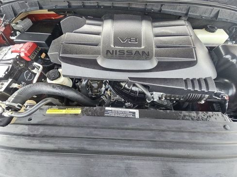 Used 2021 Nissan Titan Platinum Reserve w/ Moonroof Package image 7