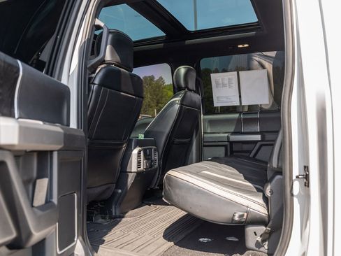 Used 2019 Ford F250 Platinum w/ Platinum Ultimate Package AWD/4WD image 17