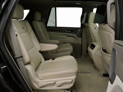 Used 2021 Cadillac Escalade Premium Luxury Platinum image 25