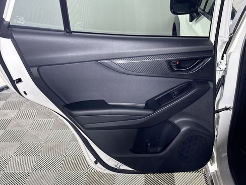 Used 2021 Subaru Crosstrek 2.0i Premium image 18