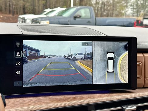 Used 2024 Hyundai Santa Fe Limited image 23