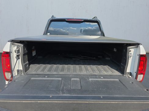 Used 2025 Honda Ridgeline TrailSport image 16