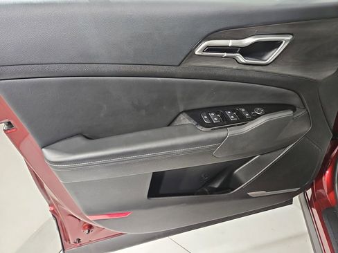 Used 2024 Kia Sportage X-Line image 11