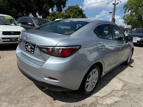 Used 2017 Toyota Yaris iA FWD image 8