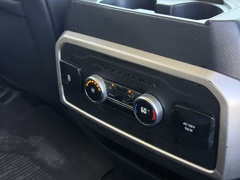 Used 2024 Ford Expedition XLT image 17